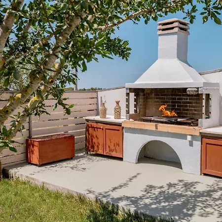 Villa Tramonto With Private Heated Pool, By Zantewize Volímai