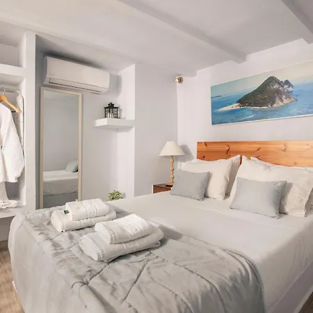 Tramonto With Private Heated Pool, By Zantewize