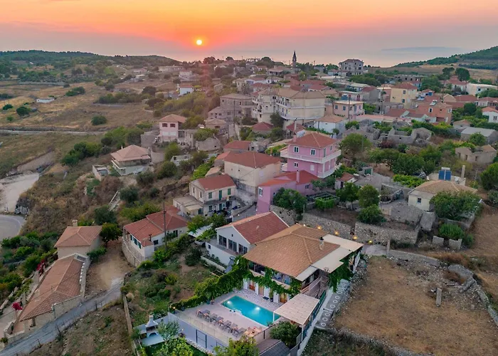 Tramonto With Private Heated Pool, By Zantewize Βολίμες