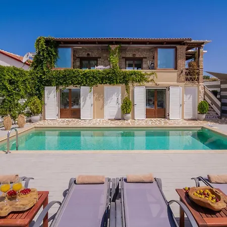 Tramonto With Private Heated Pool, By Zantewize Villa *