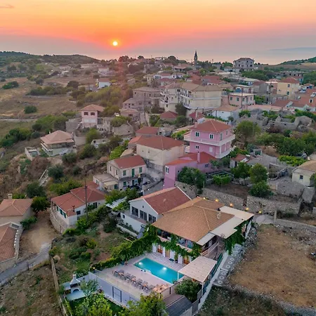 Tramonto With Private Heated Pool, By Zantewize Volímai