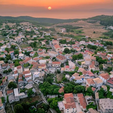 Tramonto With Private Heated Pool, By Zantewize Villa Volímai