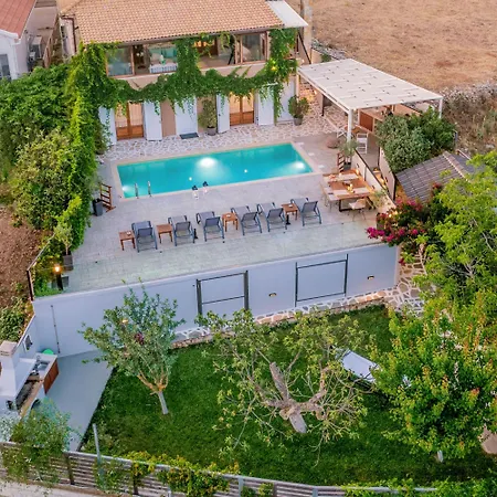 Tramonto With Private Heated Pool, By Zantewize * Volímai