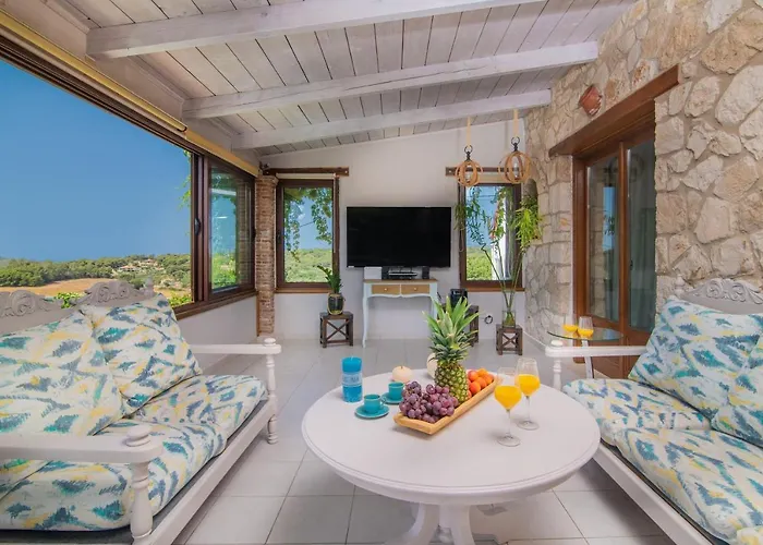 Tramonto With Private Heated Pool, By Zantewize