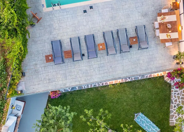 Tramonto With Private Heated Pool, By Zantewize Vilă *