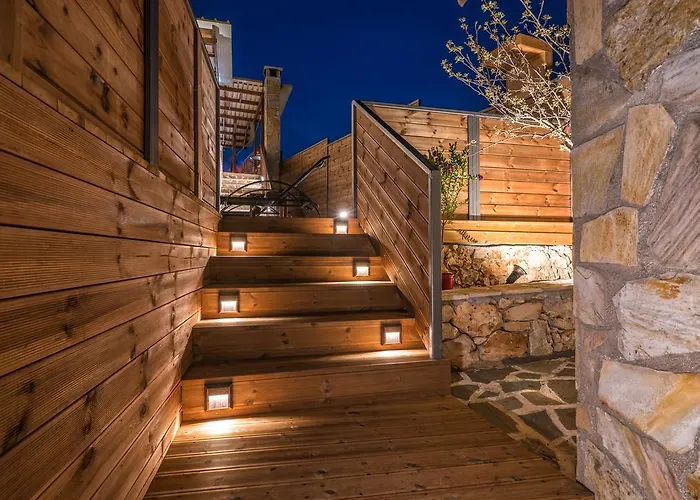 Tramonto With Private Heated Pool, By Zantewize Vilă Volímai