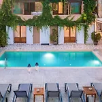 Tramonto With Private Heated Pool, By Zantewize Volímai