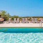 Tramonto With Private Heated Pool, By Zantewize