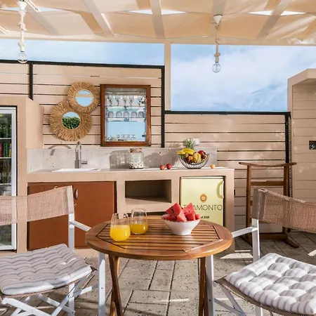 Villa Tramonto With Private Heated Pool, By Zantewize *